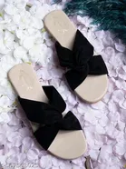 Shoetopia Girls Embellished Flatform Sandals Black Size 3