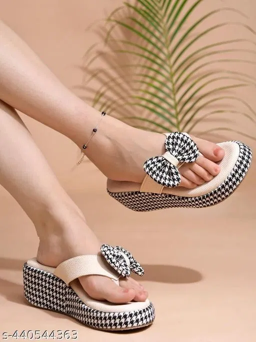 Printed Wedge Sandals for Women (Black, IND-4)