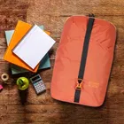 DE VAGABOND STATIC Orange Bag, Backpack 17 Inch 18 Ltr Casual/Daypack 