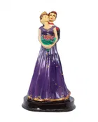Polyresin Loving Couple Showpiece 