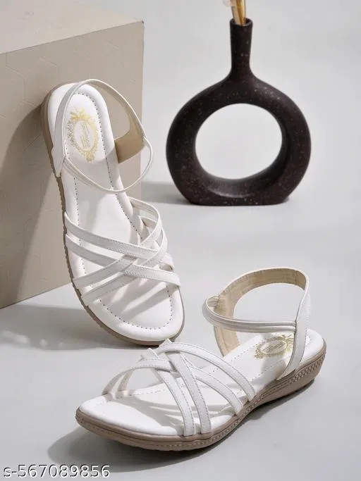Shoetopia Girls Flat Sandals White Size 4.0