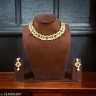 Beautiful Handcrafted Kundan Necklace Set for Women, Green