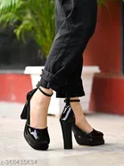 [104] Black Solid Square Toe Block Sandals for Women 