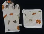 के कुडोस प्रिंटेड ओवन मिट एंड पॉट होल्डर