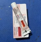 Hydroquinone Tretinoine & Mometasone Furoate Cream 