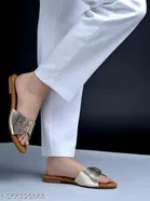 Shoetopia Gold Printed Flat Sandals Size 3.0