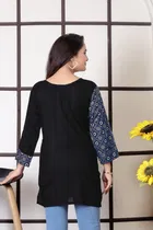 Viscose Rayon Colorblocked Short Kurti for Women 