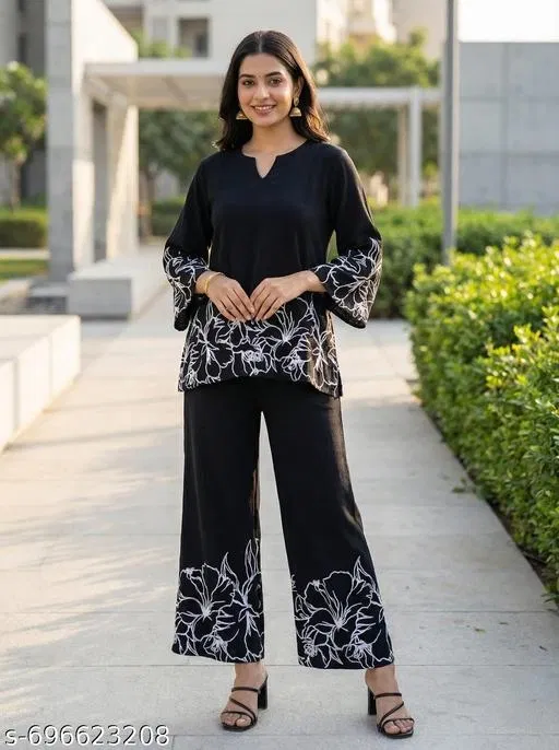 Kurta Set for Women (Black, S)