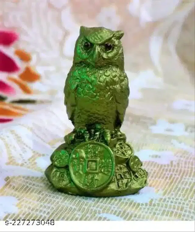 Feng Shui Owl Showpieces (Green)