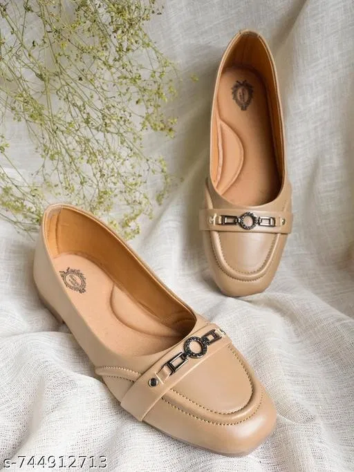 Shoetopia Beige Ballerinas (Size 6.0)