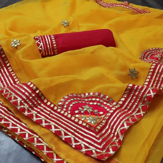 Kanooda Prints Fancy Women Gotapatti Printed Saree (Yellow, 5.5 M)