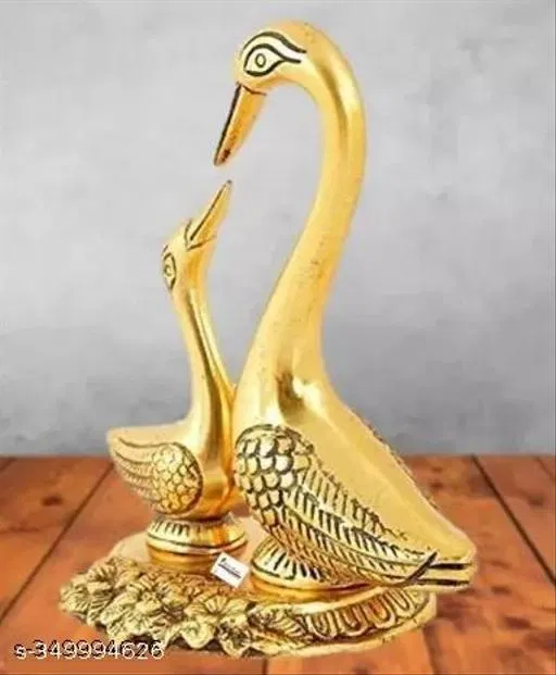 Kissing Duck/Swan Pair Showpiece (Gold)