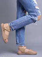 Shoetopia Girls Beige Sandals Size 7.0