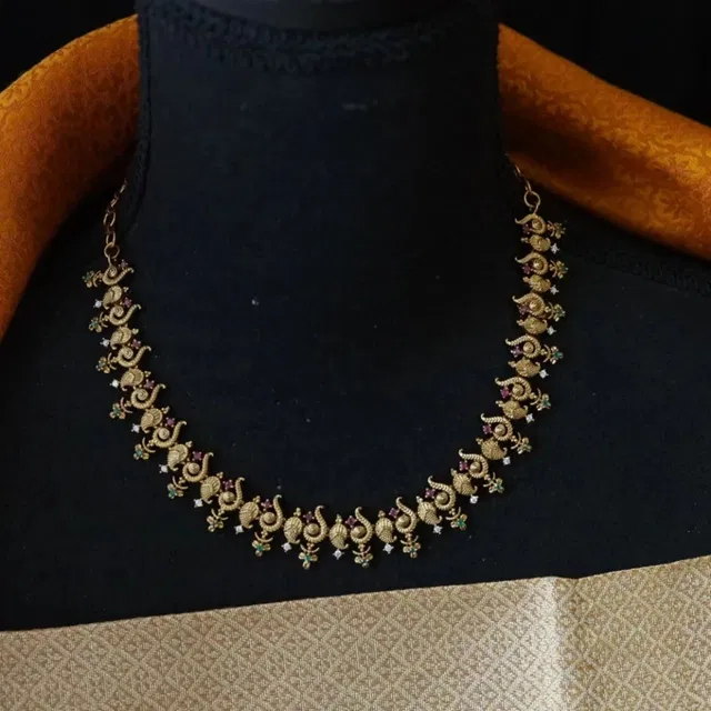 Zircon Gold-plated Necklace Set for Women (Yellow, Free Size)