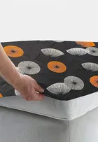 Glace Cotton Printed Fitted Double Bedsheet with Two Pillow Covers 