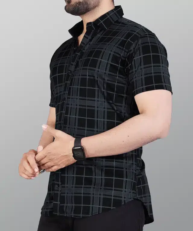 Half Sleeves Checkered Shirt for Men (Black, M)