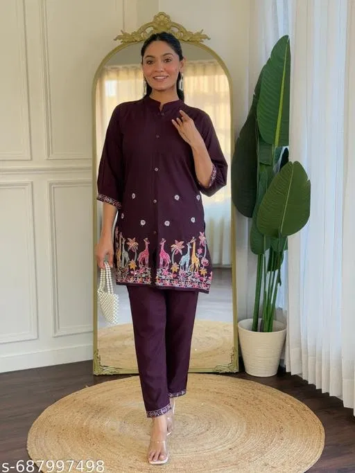 Kurta Set for Women (Wine, L)