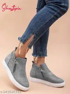 Shoetopia Solid Synthetic Comfort Heel Boots Grey 