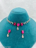 DIVA FANCY NECKLACE