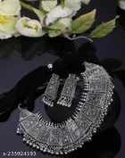 Fashionable Silver Jewellery Set