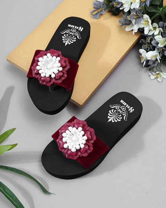 Solid Thong Flip-flops for Women (Red, 4)