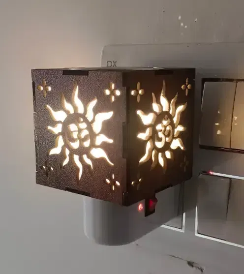 Premium Electric Kapoor Dani | Home Fragnance Lamp with Night Lamp|Kapoor Dani for Home|Aroma Diffuser| Living Room | Incense Holder|Camphor Diffuser Night Lamp (Wood OM)