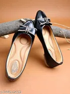 Shoetopia Black Ballerinas 