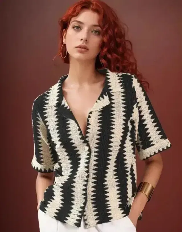 Half Sleeves Striped Shirt for Women (Black & White, M)
