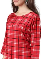 Women Crepe Checkered Kurta 