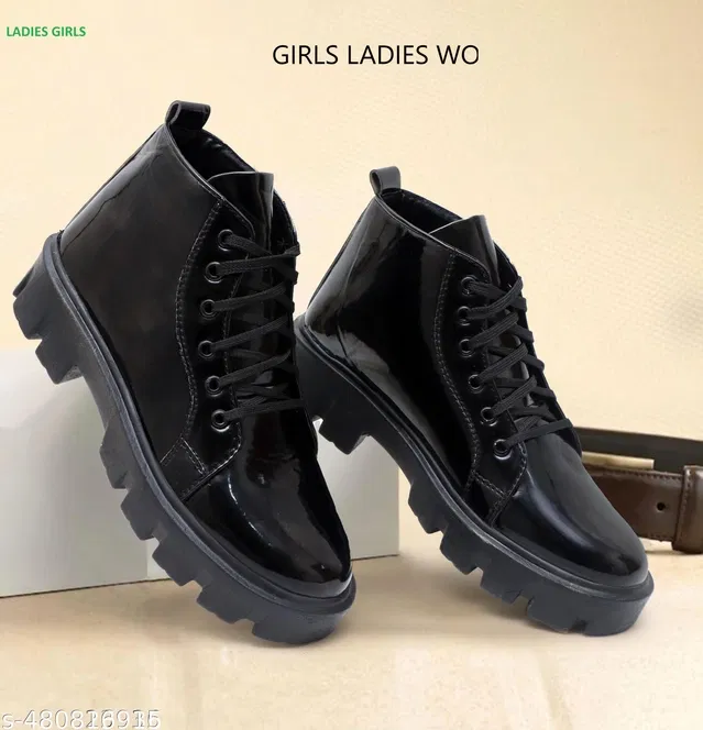 Boots for Women, Black (6)