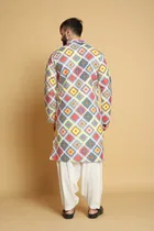 Cotton Blend Self-Design Kurta for Men, Multicolor 