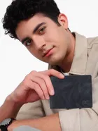 PU Leather Men's Wallet – Slim, Bifold Design with Card & Cash Compartments 