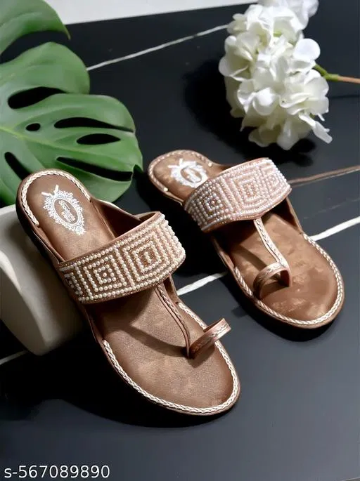 Shoetopia Girls Flat Sandals Size 5.0 Brown Embellished