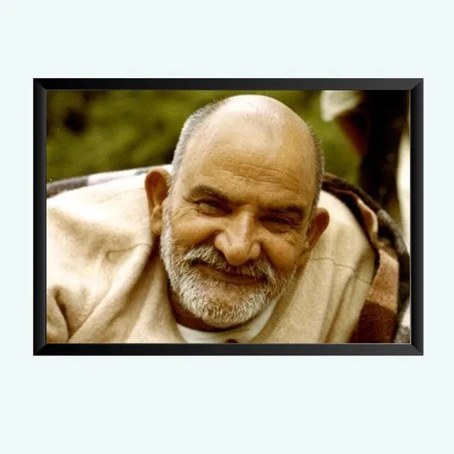 Neem Karoli Baba Wall Photo Frame (Multicolor, 5x7 inches)