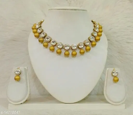 Beautiful Kundan Necklace Set for Women & Girls, Golden