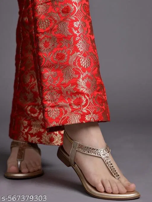 Shoetopia Women's Flats - Gold Embellished (Size 3.0)
