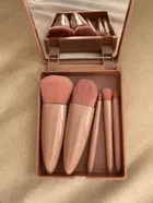 Portable 5 Piece Makeup Brush Set With Makeup Mirror 