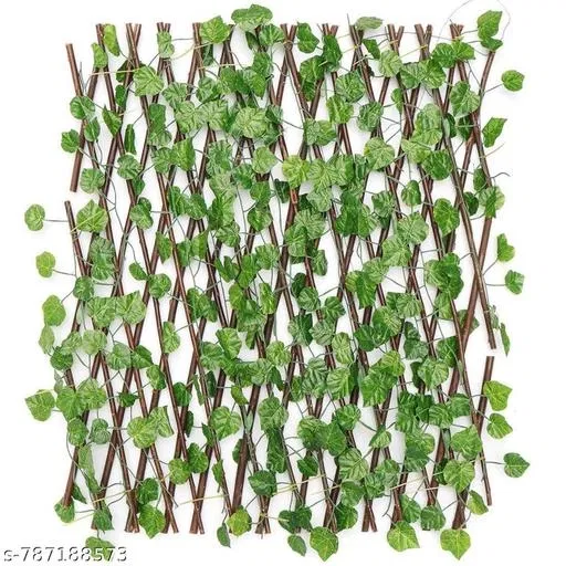 Artificial Expanding Wood Fence Trellis for Women, Pack of 1 (Green)
