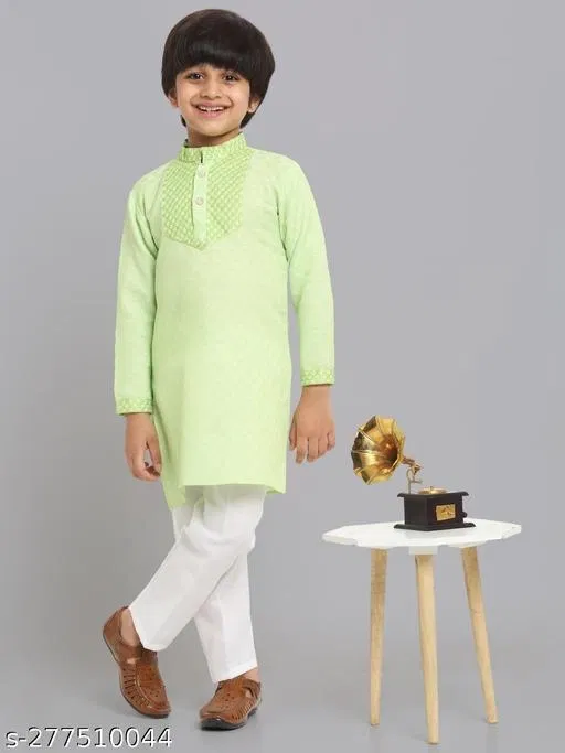 Cotton Blend Kurta with Pyjama for Boys (Green & White, 6-7 Years)