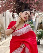 Litchi Silk Woven Design Saree for Women, Red 