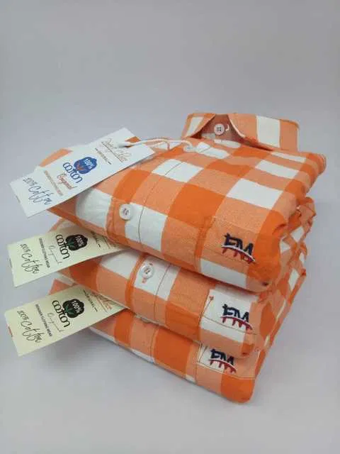 Casual Men's Checkered Shirt (Orange, M) (DC-17)