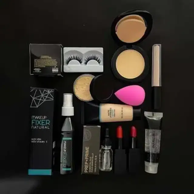 Premium High Quality All in 1 Face Makeup Kit (Multicolor)