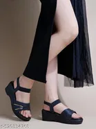 Shoetopia Solid Black Round Toe Heel Sandals 