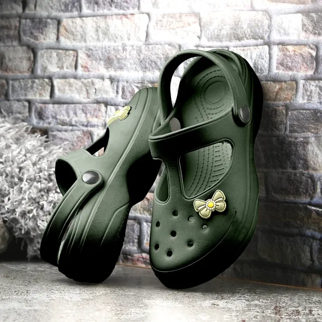 Clogs for Women (Green, 6)