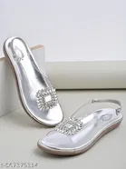 Shoetopia Girls Flat Sandals Silver Size 6.0