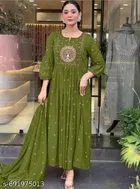 Embroidered Bamboo Kurta Set for Women 