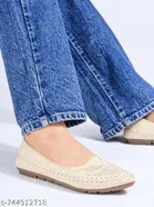 Shoetopia Cream Ballerinas 