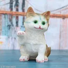 Resin Little Cat Decorative Showpiece 