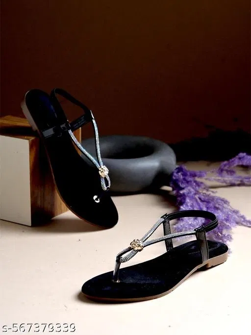 Shoetopia Girls Black Embellished Sandals Size 4.0
