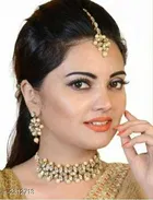 Vintage Alloy Jewellery Set